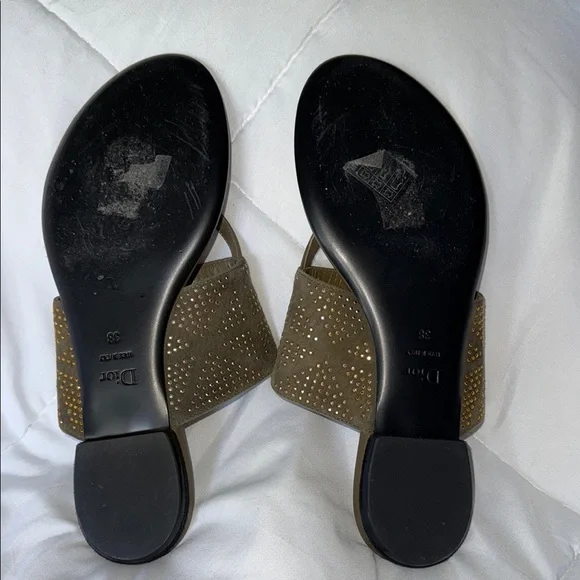 ☀️SUMMER CLEARANCE SALE☀️ Dior Olive Sandals with Ornate Gold Embellishment - Picture 4 of 7